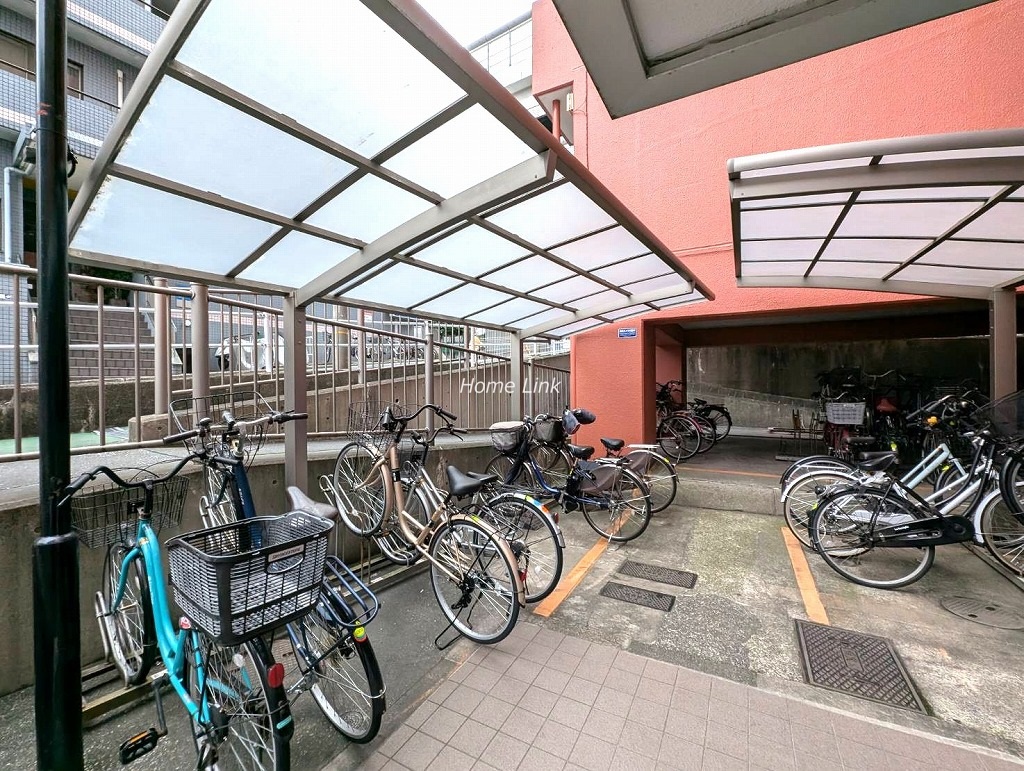 パラスト大山　駐輪場